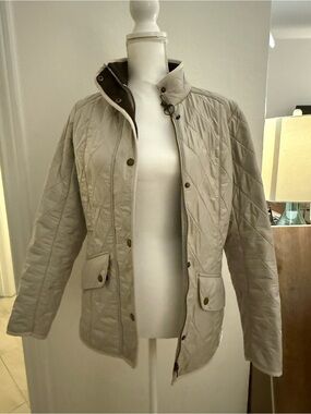 Barbour Quilted Lightweight Jacket in Cream